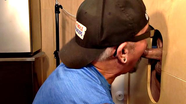 Gloryhole daddy face jizzed after giving blowjob