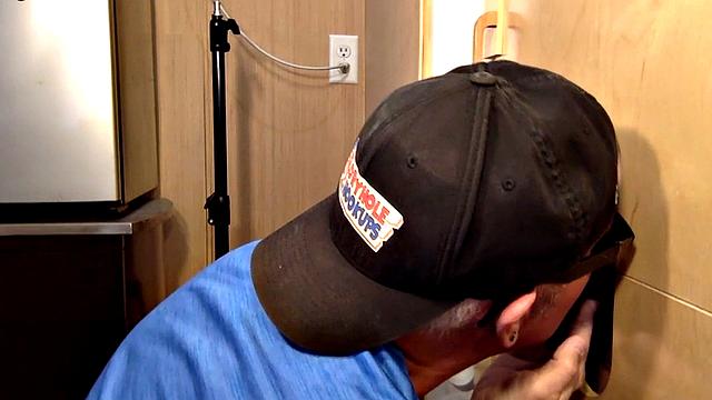 Gloryhole daddy face jizzed after giving blowjob