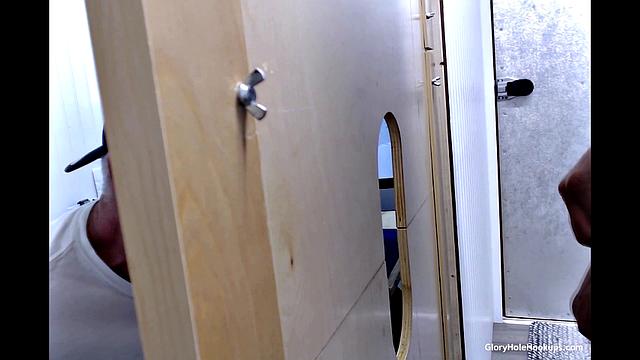 Gloryhole Suck and Bang