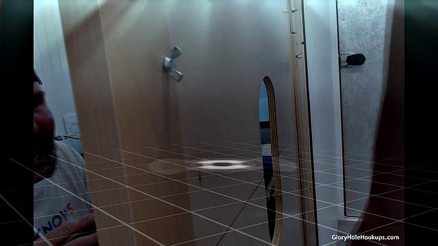 Gloryhole Suck and Bang