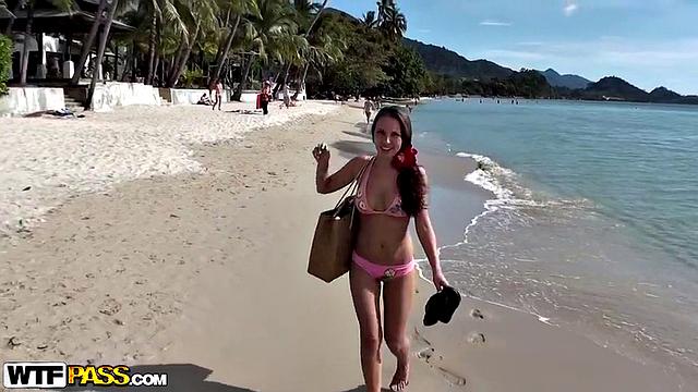 Steamy Vacation Sex Tape