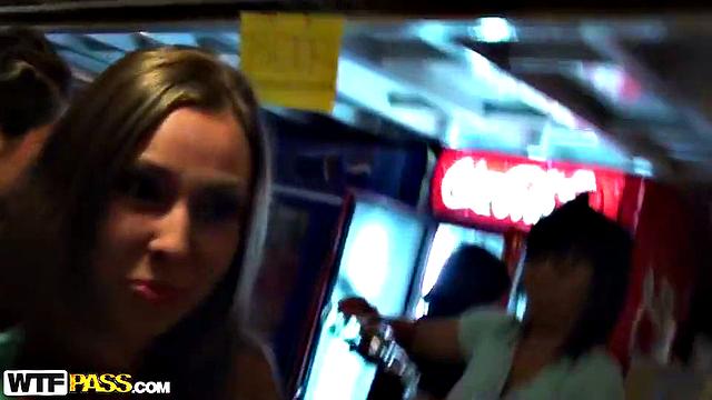 Steamy Vacation Sex Tape