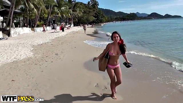 Steamy Vacation Sex Tape