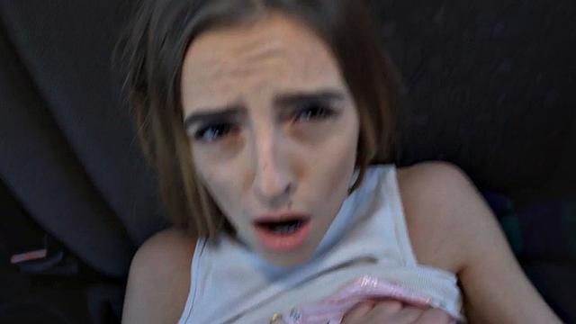 Amateur taxi slut fucked outdoor by lucky driver