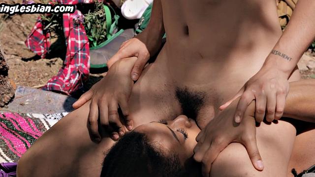 Wild ebony lez gets pussyfingered outdpors by her bigbooty GF