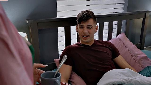 Cockhungry stepmom pussynailed in doggystyle by stepson