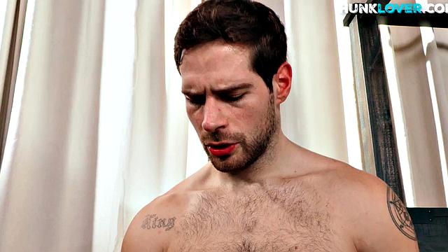 Top hunk barebacks stud in asshole after casting