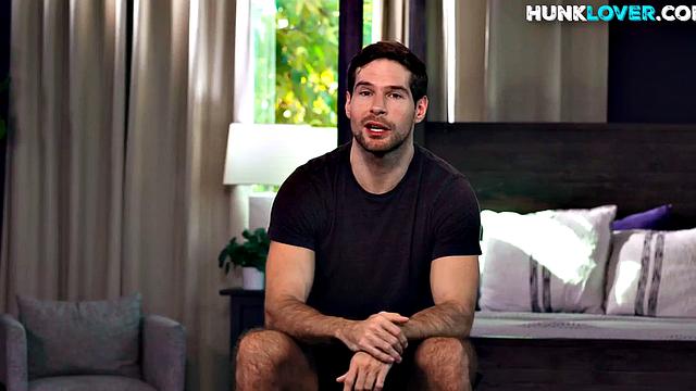 Top hunk barebacks stud in asshole after casting