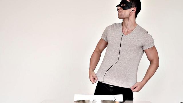 Handsome masked amateur stud masturbates and cums