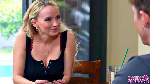 Playing My Cards - S4:E1