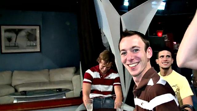 Real amateurs giving head to the stripper