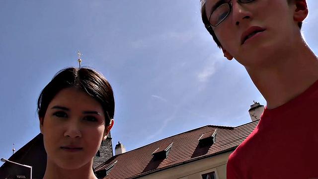 HUNT4K. Sex for money with hunter is how gal earns on vacation