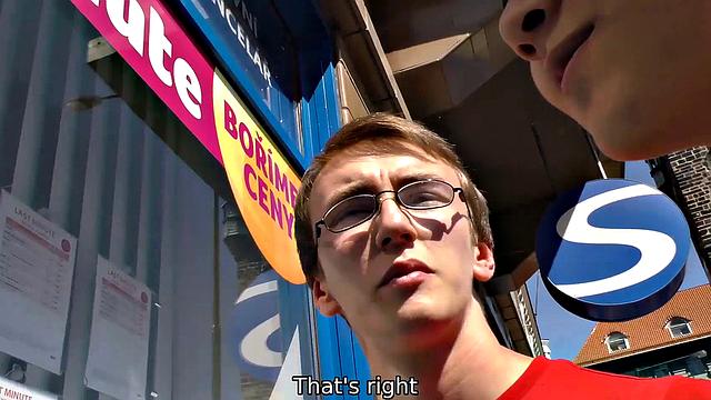 HUNT4K. Sex for money with hunter is how gal earns on vacation