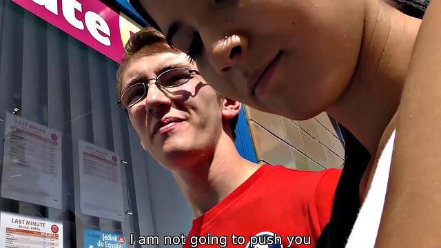 HUNT4K. Sex for money with hunter is how gal earns on vacation