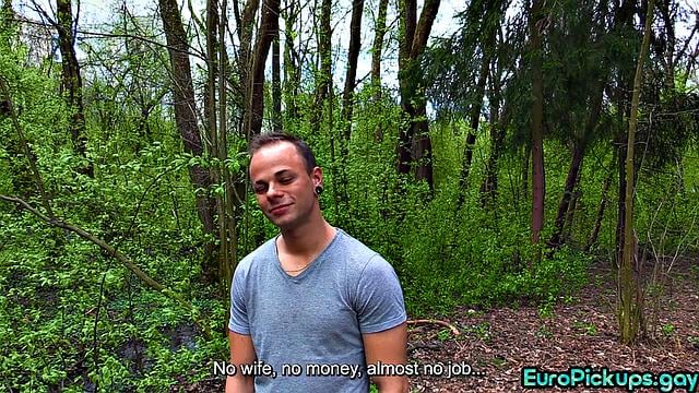 Amateur stud cocksucking a stranger