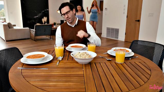 Stepmom Doms Streamer