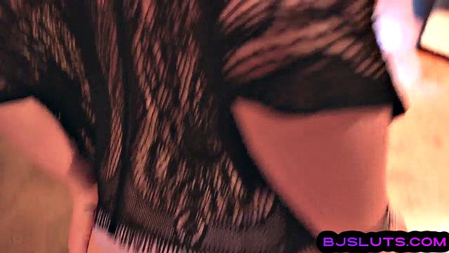 Pinkhair woman gives sloppy blowjob