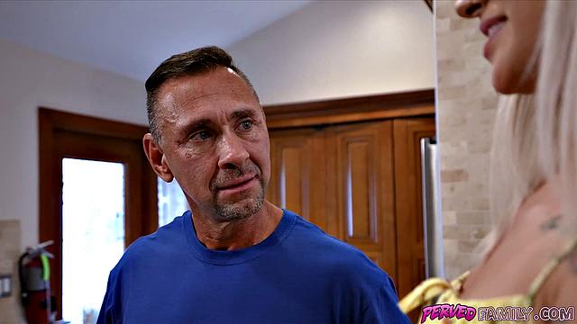 Oh my stepdad! Your dick is GIGANTIC!