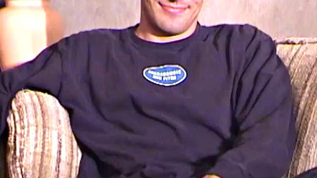 Thomas hooked up with Auntie Bob while on a road trip to central California. Now every time he travels to the state, Thomas messages him wanting to come over and jack off on camera.
