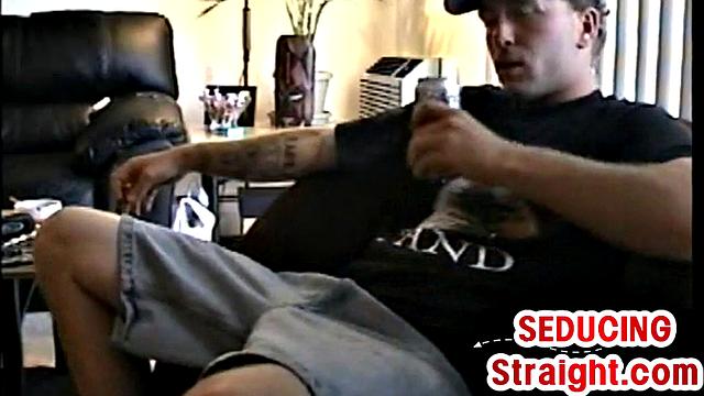 Real straight guy tries gay anal sex for 1st time after blowjob