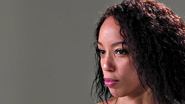 Solo fit ebony babe masturbates with vibrator till orgasm