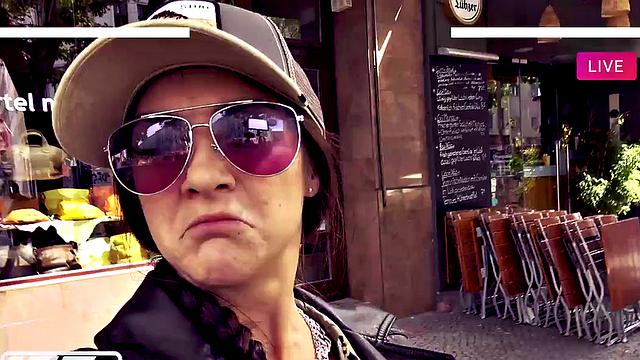 King Of Curry-sausages - With Or Without?