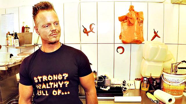 King Of Curry-sausages - With Or Without?