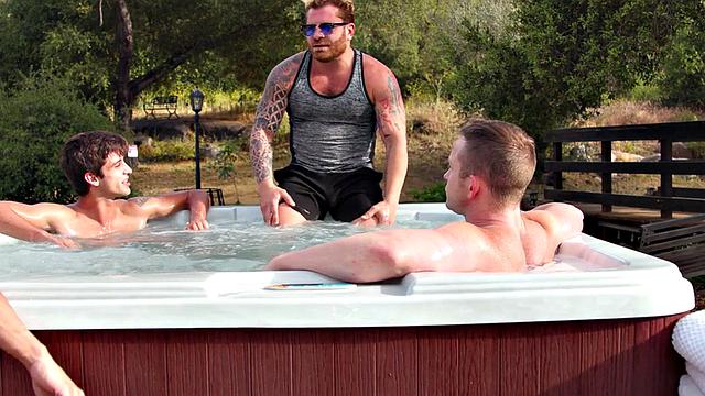 Skinny taboo stud by muscled jock in stepbrother anal