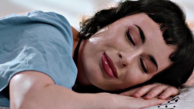 ALL GIRL MASSAGE - Two Hot Lesbians Lick Each Other's Pussies While Trying Gifts