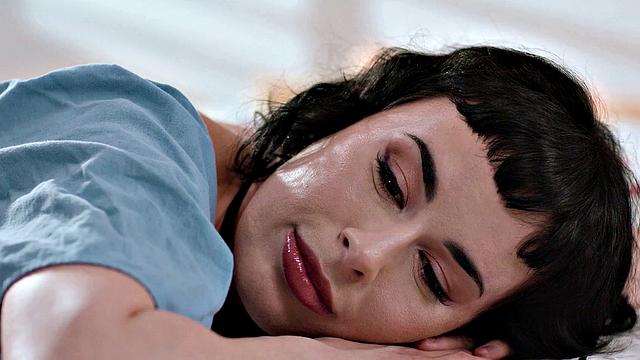 ALL GIRL MASSAGE - Two Hot Lesbians Lick Each Other's Pussies While Trying Gifts