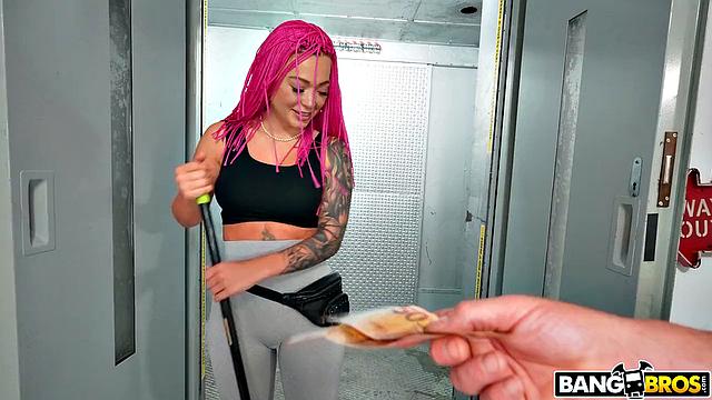 Extra Cash, Extra Anal