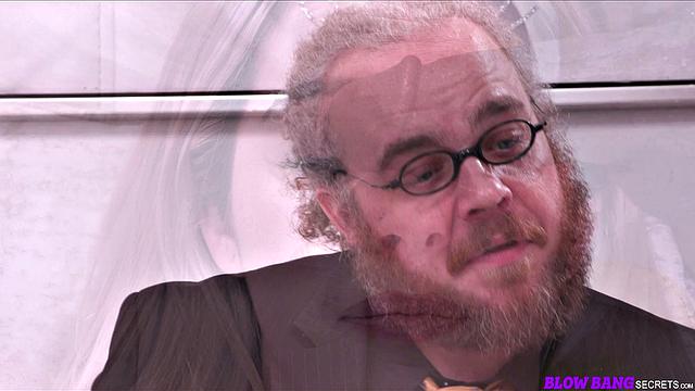 Chanel Camryn решила устроить Blowbang, но не ожидала такого напора мужиков с огромными членами!