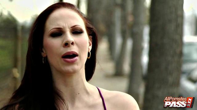 Gianna Michaels Tit Tease in 4K
