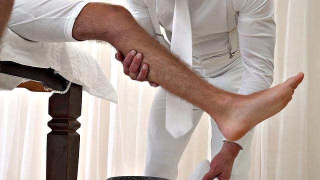 Elder Ingles Chapter 7: Anointing