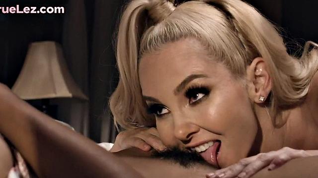 Nympho lesbo ladies love fingering while licking