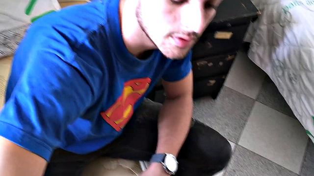 камилло с фото не вышел, зато у алекса с членом всё отлично