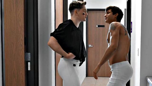 Sportive stud fucks skinny hairy teammate till cum