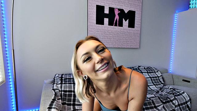 Blonde Chloe Temple Gives Roadhead Before Riding To Creampie