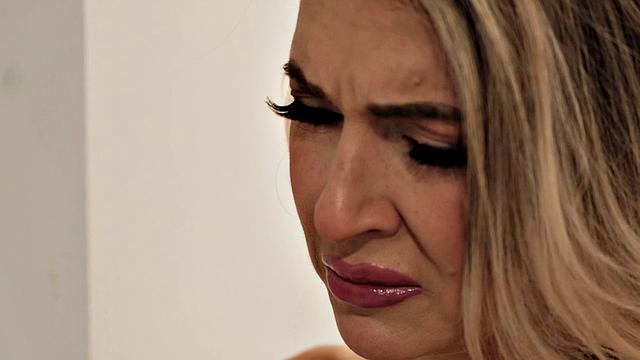 Hot blonde MILF Gigi Dior fucks her daughter's boyfriend