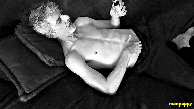 Vaping Jerk Off with Richard Lennox