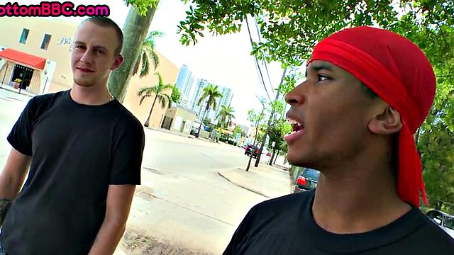 Outdoor black bottom sucks and rides cock for cash