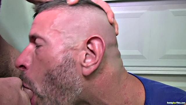 Трахаю его жаждущий рот - Джейкоб Вудс и Клей Тауэрс
