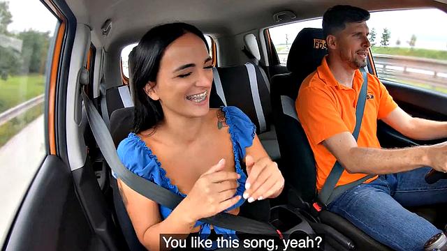 Deepthroating instructor spoils lucky student