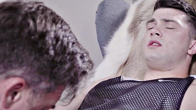 Buff bot sucked before barebacking erotic couple