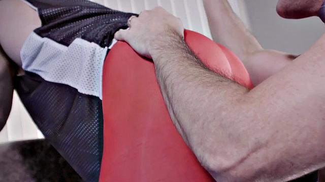 Buff bot sucked before barebacking erotic couple