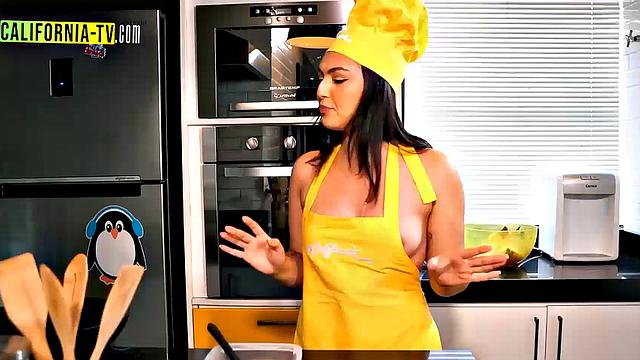 Naughty influencers spotted without panties and breasts out at the market!