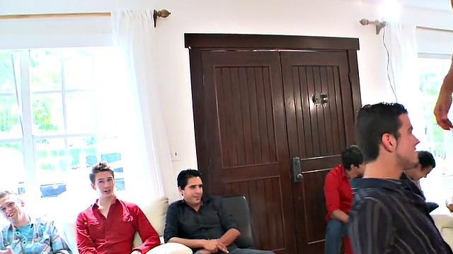 Amateur party cocksucking stripper