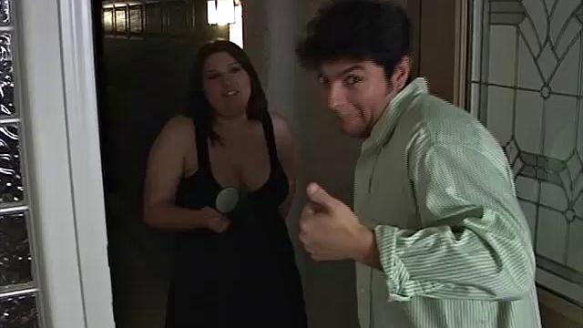 Cute Plumper Kiki Fucked on Floor