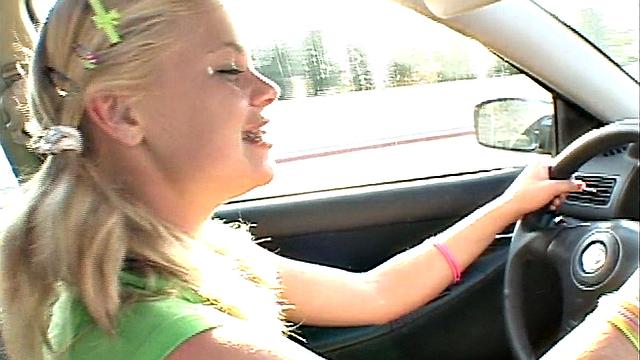 Solo Summer Masturbates in Outdoor Carwash