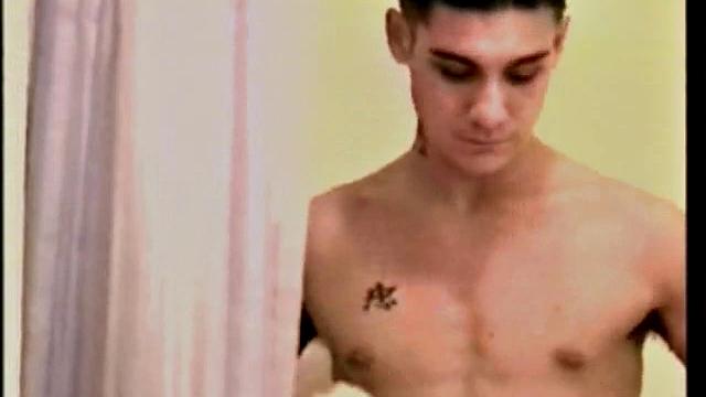 Straight Boy Gets Head